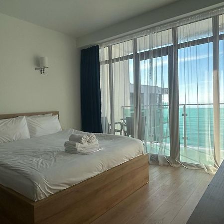Aqua Batumi Hotel & Apartments ภายนอก รูปภาพ