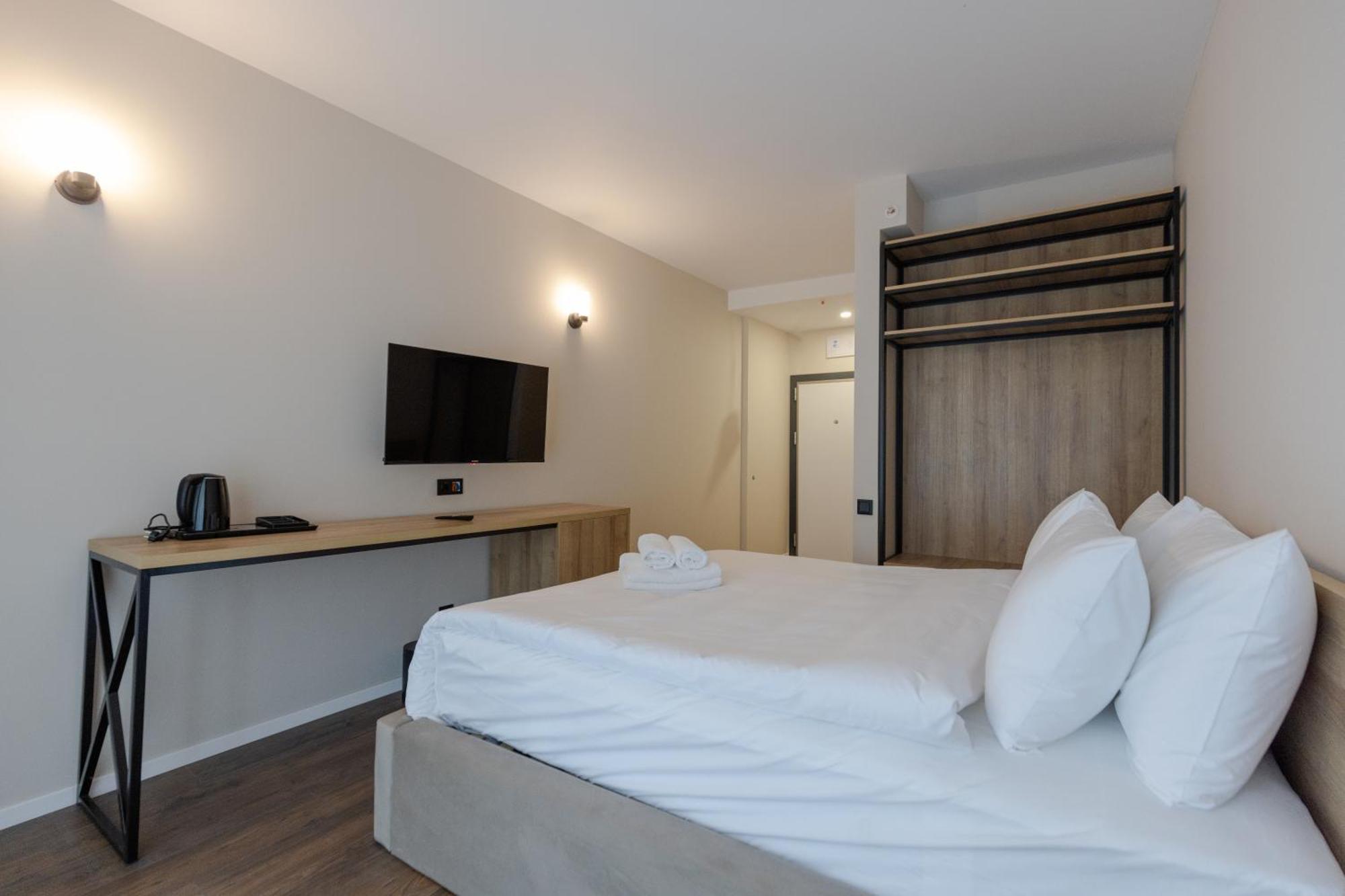 Aqua Batumi Hotel & Apartments ภายนอก รูปภาพ