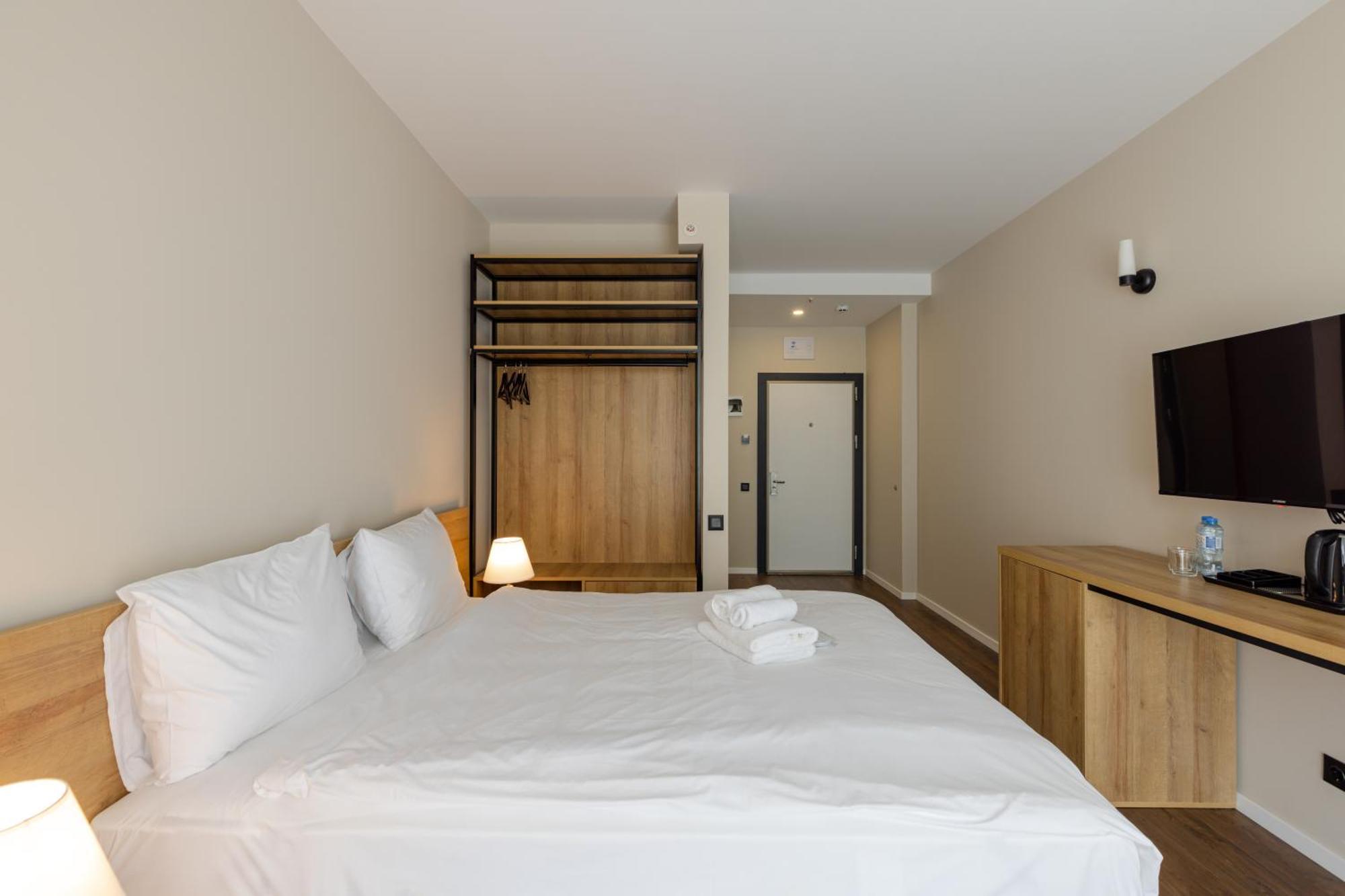 Aqua Batumi Hotel & Apartments ภายนอก รูปภาพ
