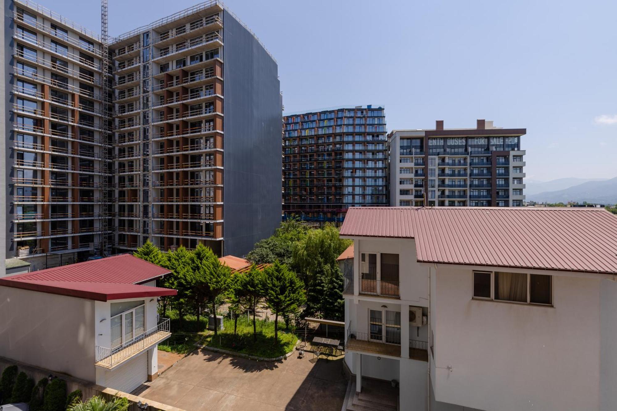 Aqua Batumi Hotel & Apartments ภายนอก รูปภาพ